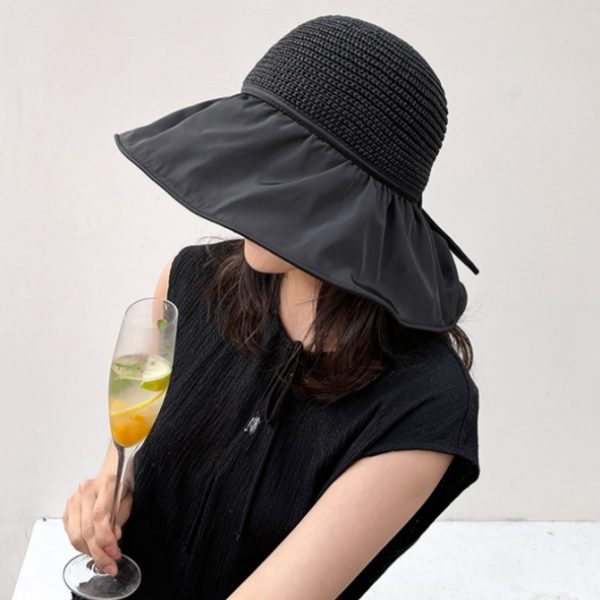 Hollowed out vinyl sun hat with bow