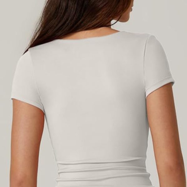 Lady’s solid color slim-fit top - Image 4