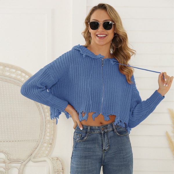 Loose knit hooded sweatshirt with exposed navel