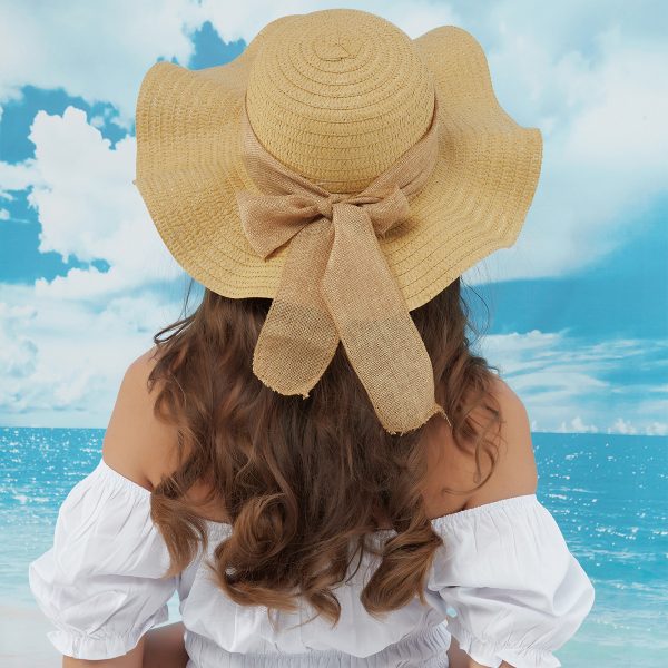 Wide-brimmed visor and breathable hat