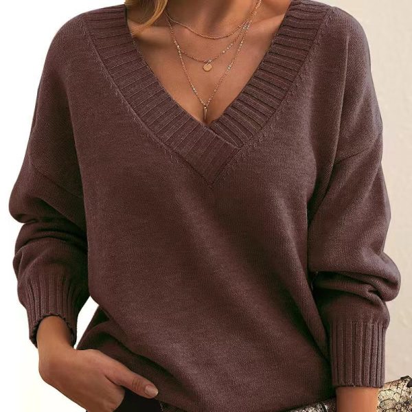 Loose V-neck knitted sweater - Image 4