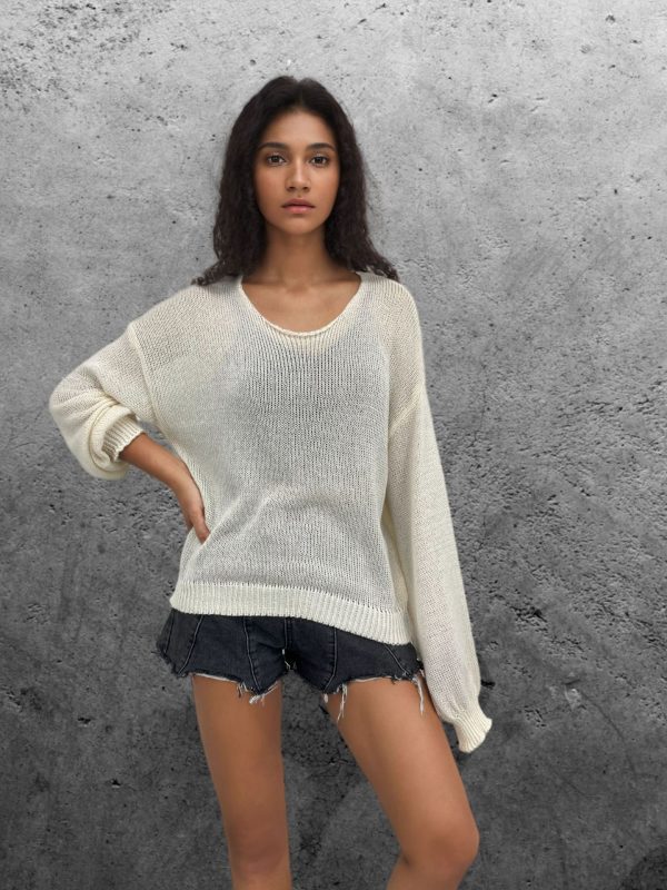 Lantern hollowed out round neck knitted sweater