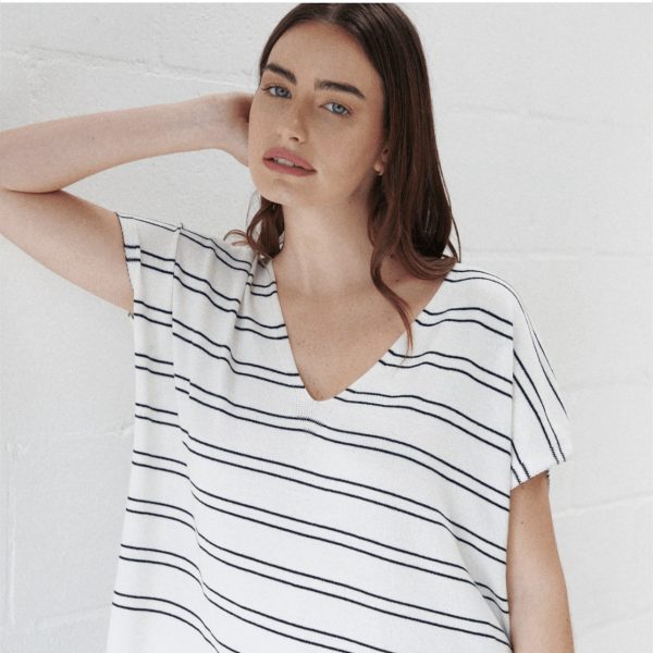 Women's striped knitted vest - Image 3