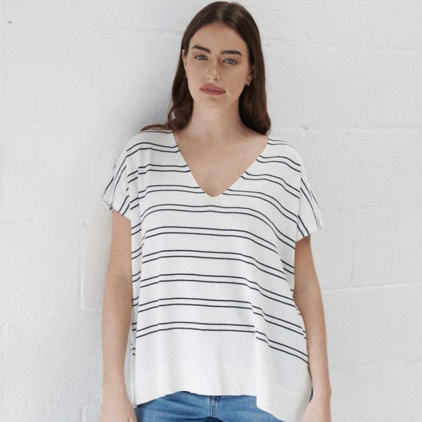 Women's striped knitted vest