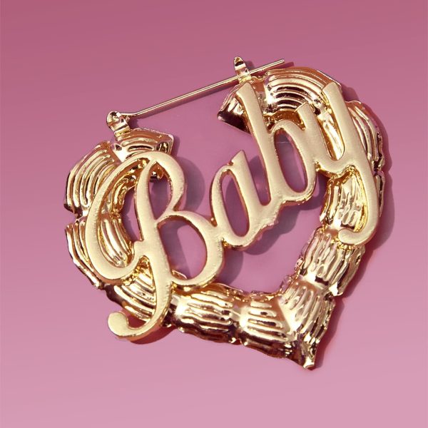 Retro heart-shaped hollow letter earrings - Image 4