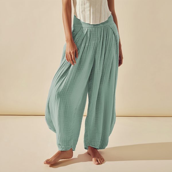 Hanging wrinkled fabric wide leg pants - Image 3